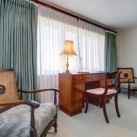 فندق بيرتون برادستوكفي  The Seaside Boarding House المظهر الخارجي الصورة