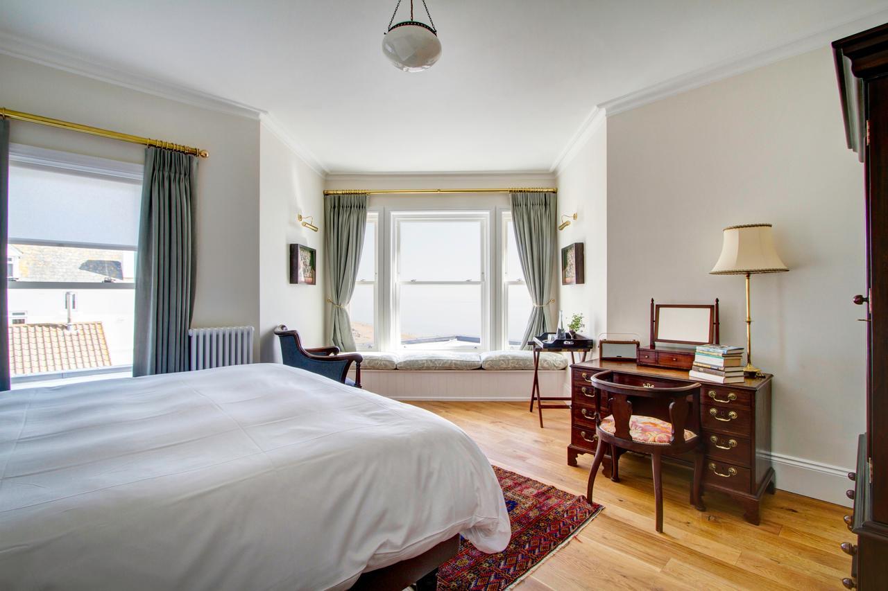 فندق بيرتون برادستوكفي  The Seaside Boarding House المظهر الخارجي الصورة