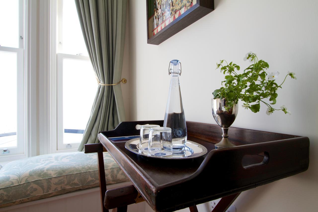 فندق بيرتون برادستوكفي  The Seaside Boarding House المظهر الخارجي الصورة